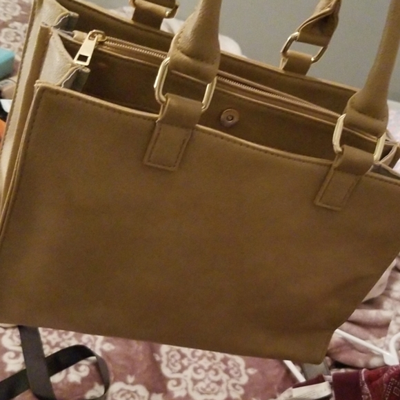 Purse - Picture 2 of 3